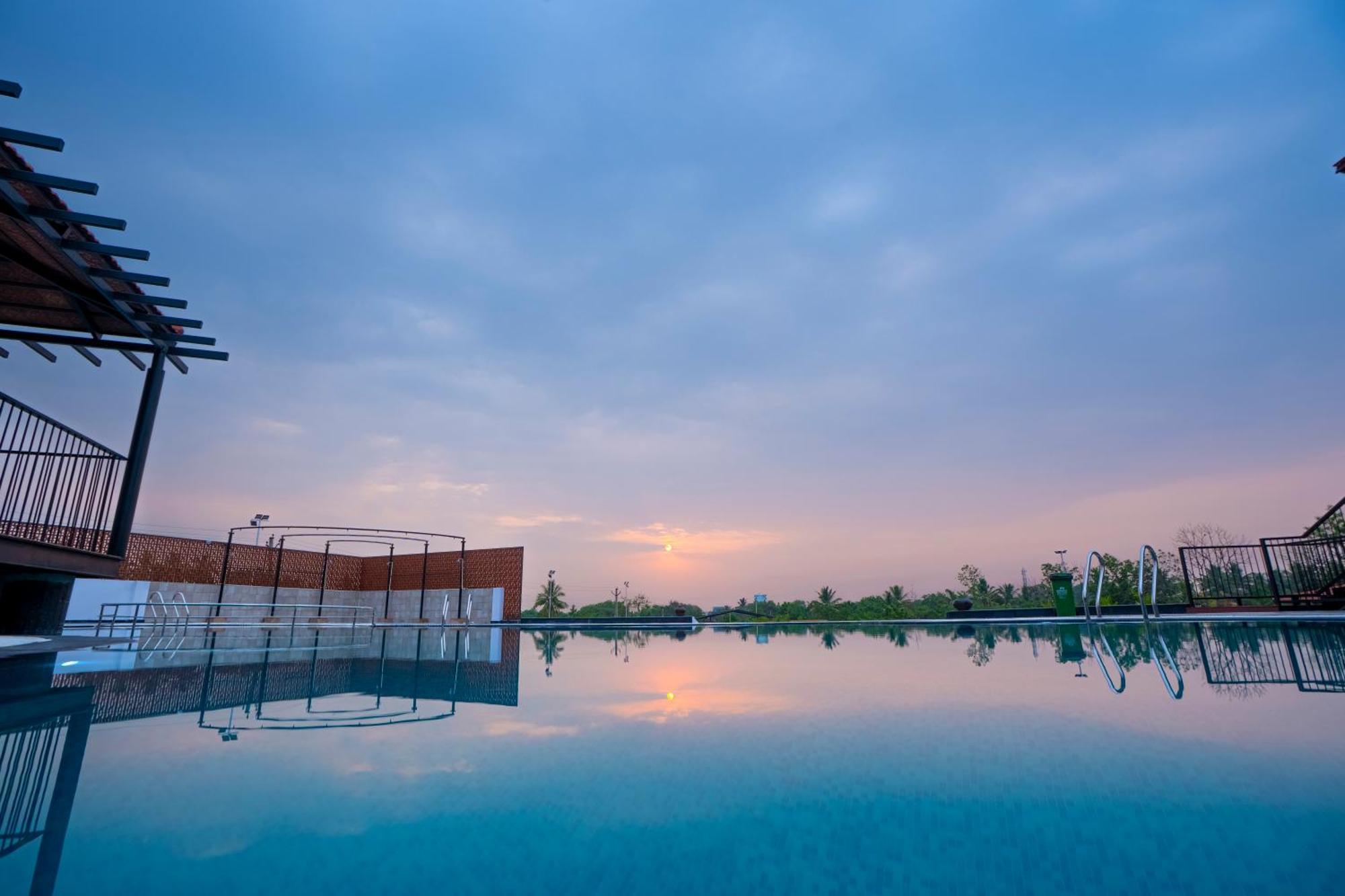 Serene Resort Hyderabad Shamshabad Εξωτερικό φωτογραφία